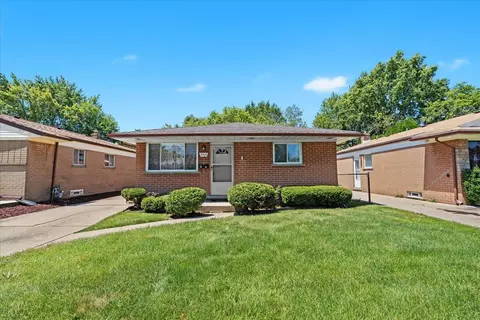 5937 N Evangeline St, Dearborn Heights, MI 48127