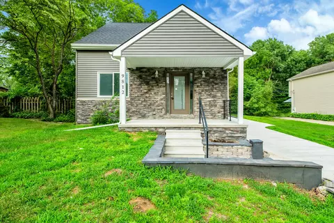 9812 Wayne Rd, Livonia, MI 48150