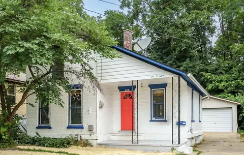 608 Pioneer St, Kalamazoo, MI 49008