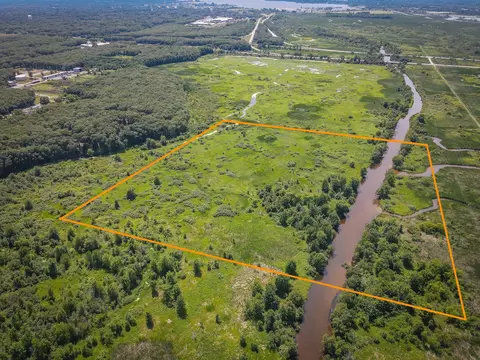 V/l 40a Muskgeon Boulevard, Muskegon, MI 49442
