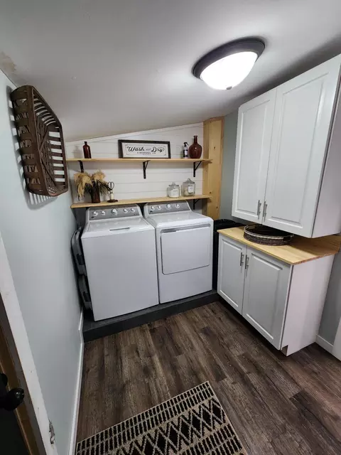 809 James St, Belding, MI 48809 photo 6