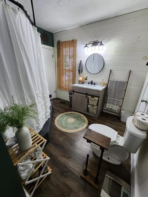 809 James St, Belding, MI 48809 photo 9