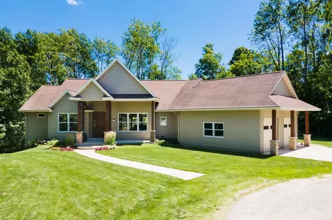 18433 Kurick Rd, Thompsonville, MI 49683