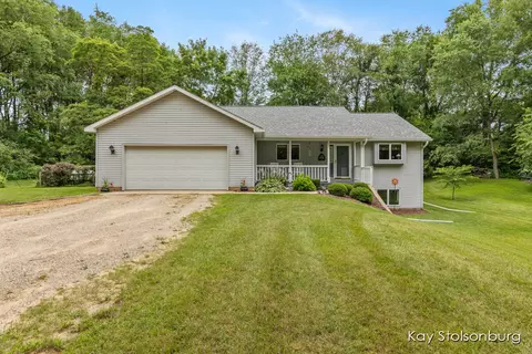 3131 Nagle Rd, Middleville, MI 49333