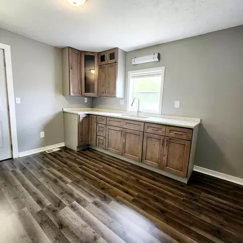 1155 Carson Ave, Jackson, MI 49203 photo 7