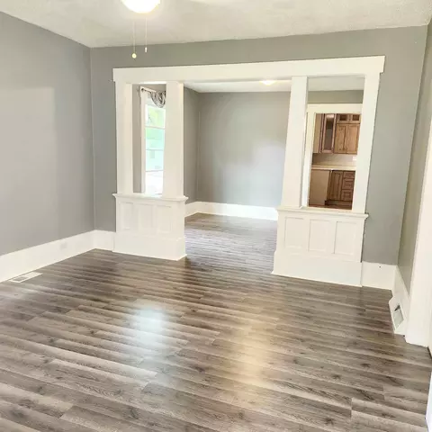 1155 Carson Ave, Jackson, MI 49203 photo 3