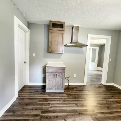 1155 Carson Ave, Jackson, MI 49203 photo 8