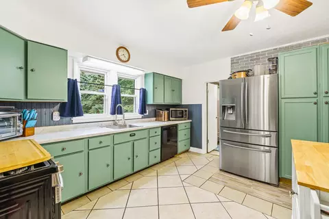 319 S Dettman Rd, Jackson, MI 49203 photo 9