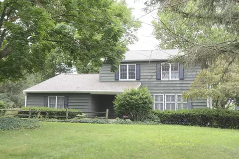 5187 Simmons St, Kalamazoo, MI 49004
