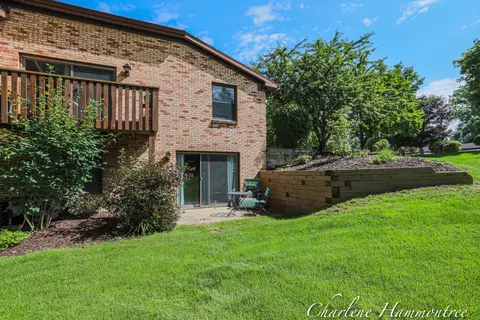 175 Bona Vista Dr NW, Grand Rapids, MI 49504
