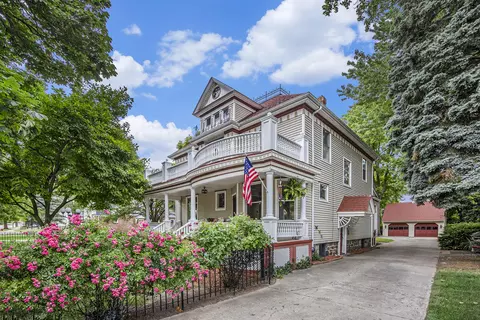 103 E Mechanic Street St, Yale, MI 48097