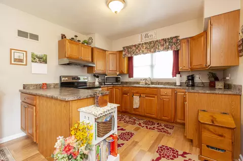 102 N 14th St, Niles, MI 49120 photo 10