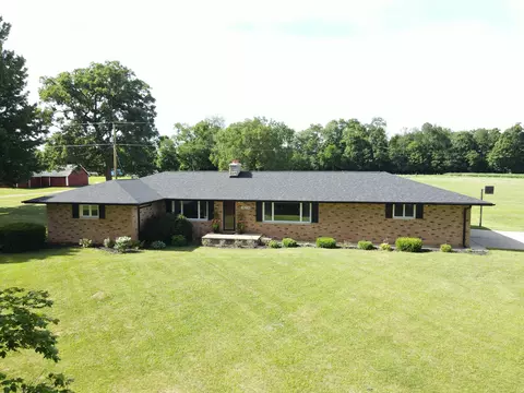 38258 52nd Ave, Paw Paw, MI 49079