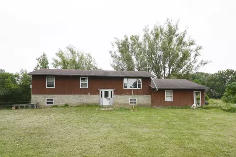 36285 M-40, Paw Paw, MI 49079