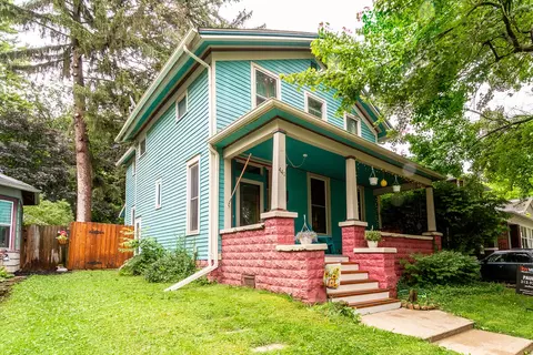 441 Dennis St, Adrian, MI 49221 photo 2