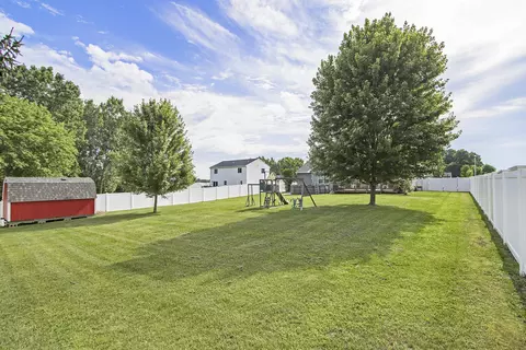 323 Catera Ct, Springfield, MI 49037 photo 26