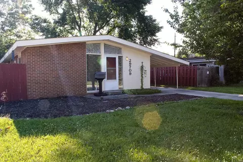 29709 Everett St, Southfield, MI 48076