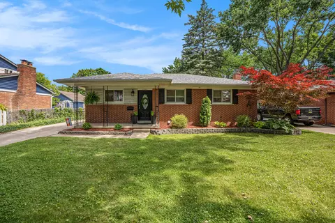 11690 Spicer Dr, Plymouth, MI 48170