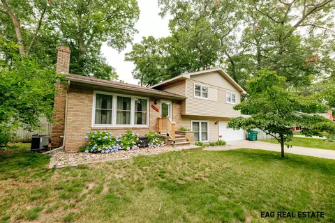 1060 Horton Rd, Muskegon, MI 49445
