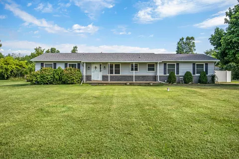 12346 W Mount Morris Rd, Flushing, MI 48433 photo 2