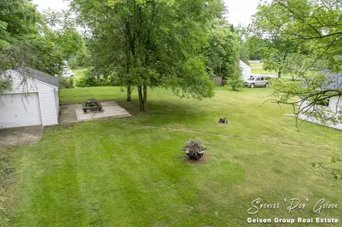 303 Putney St, Belding, MI 48809 photo 51