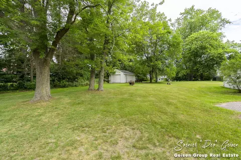 303 Putney St, Belding, MI 48809 photo 49