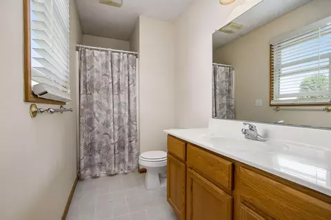 1077 S Apple Ct, Plainwell, MI 49080 photo 16