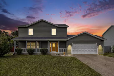 1077 S Apple Ct, Plainwell, MI 49080 photo 3