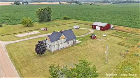 3387 Fleck Rd NE, Edmore, MI 48829 photo 3