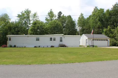 15075 Hanna Ave NE, Cedar Springs, MI 49319
