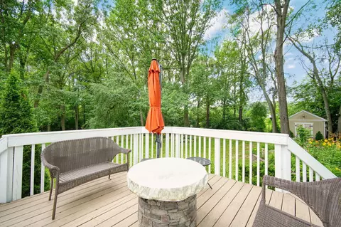 Exterior - 4848 Ginkgo Ln, Jackson, MI 49201 photo 17 of 30