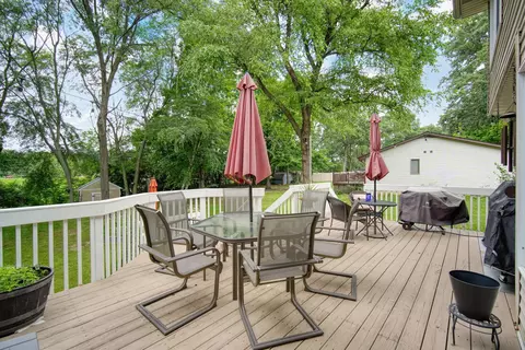 Exterior - 4848 Ginkgo Ln, Jackson, MI 49201 photo 9 of 30