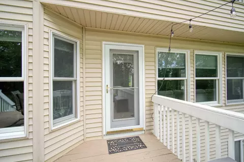 Exterior - 4848 Ginkgo Ln, Jackson, MI 49201 photo 7 of 30