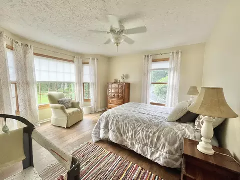 Bedroom - 4848 Ginkgo Ln, Jackson, MI 49201 photo 4 of 7
