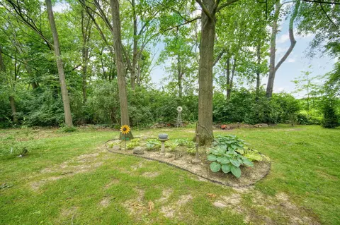 Exterior - 4848 Ginkgo Ln, Jackson, MI 49201 photo 30 of 30