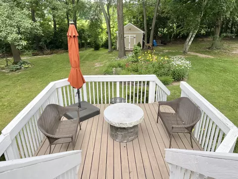 Exterior - 4848 Ginkgo Ln, Jackson, MI 49201 photo 15 of 30