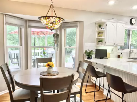 Kitchen - 4848 Ginkgo Ln, Jackson, MI 49201 photo 4 of 7
