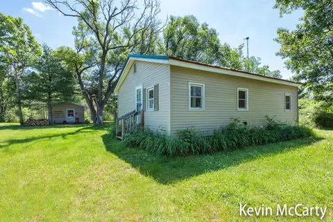 8395 S Delaware Ave, Baldwin, MI 49304 photo 12