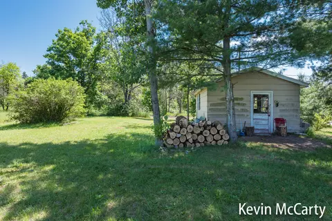 8395 S Delaware Ave, Baldwin, MI 49304 photo 14