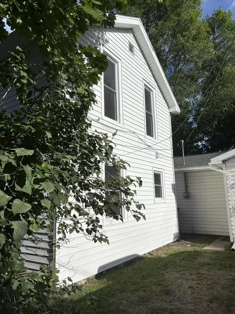 Exterior - 404 S Hemlock St, Evart, MI 49631 photo 5 of 19