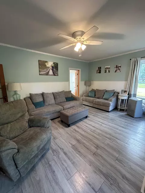 Living - 404 S Hemlock St, Evart, MI 49631 photo 6 of 6