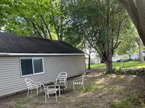 Exterior - 404 S Hemlock St, Evart, MI 49631 photo 9 of 19
