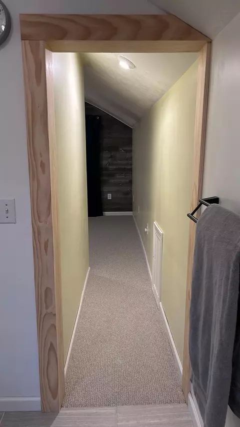 Entry Way - 404 S Hemlock St, Evart, MI 49631 photo 4 of 5