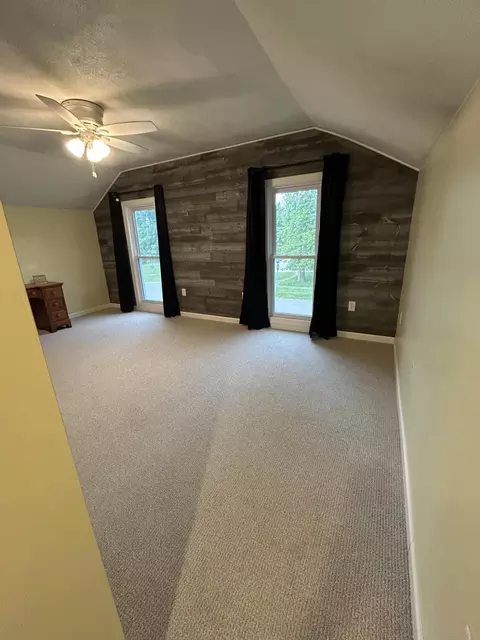 Bedroom - 404 S Hemlock St, Evart, MI 49631 photo 10 of 12