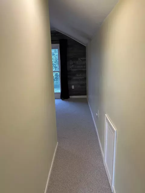 Entry Way - 404 S Hemlock St, Evart, MI 49631 photo 3 of 5
