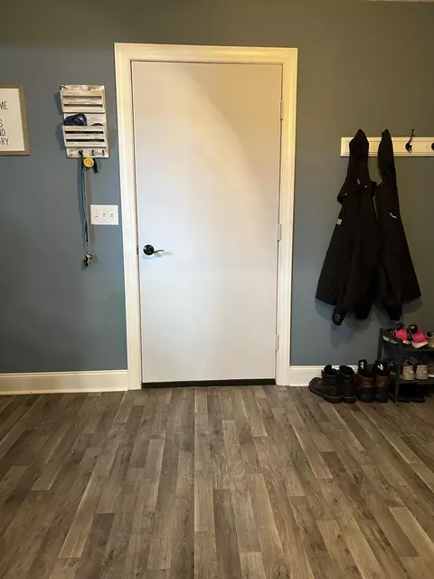 Entry Way - 404 S Hemlock St, Evart, MI 49631 photo 1 of 5