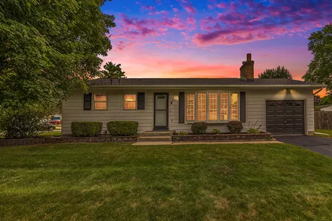 3256 Ipswich Dr NW, Grand Rapids, MI 49544
