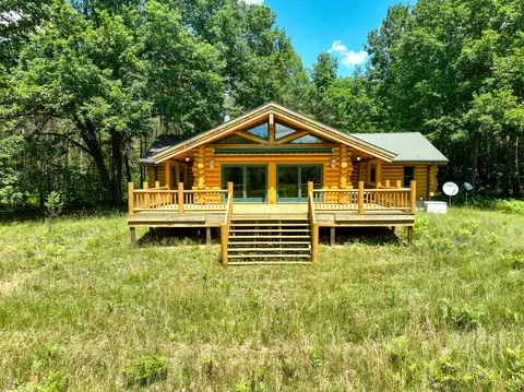 2631 W Blackmore Rd, Mayville, MI 48744