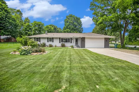 17329 10 Mile Rd, Battle Creek, MI 49014