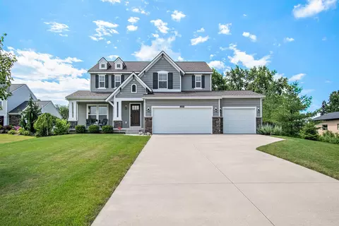 3228 Harmon Ct, Caledonia, MI 49316